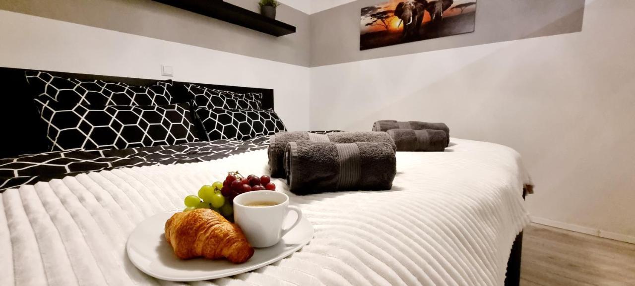 New Modern Selfcheckin Publicfreeparking Highspeed Wifi Kingsizebed Apartamento Baden-Baden Exterior foto