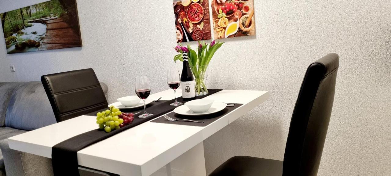 New Modern Selfcheckin Publicfreeparking Highspeed Wifi Kingsizebed Apartamento Baden-Baden Exterior foto